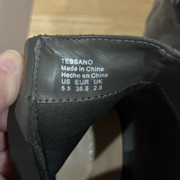 🌸 3/$25 Kelly & Katie | Tessano Ankle Boots - Picture 6 of 7